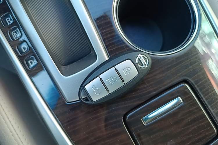 Used Nissan Teana 2015 2.0L XL Upper Champions League Tech Edition Interior 1