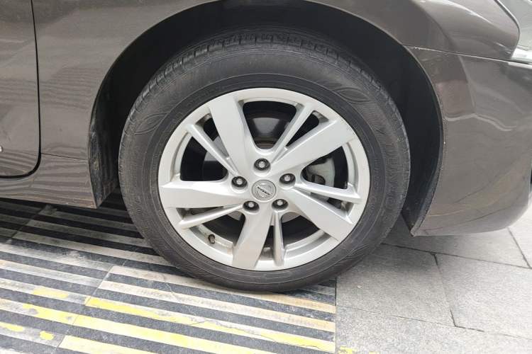 Used Nissan Teana 2015 2.0L XL Upper Champions League Tech Edition Right Front Wheel Hub
