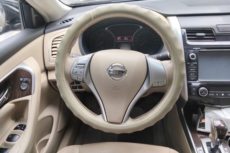 Used Nissan Teana 2015 2.0L XL Upper Champions League Tech Edition Steering Wheel