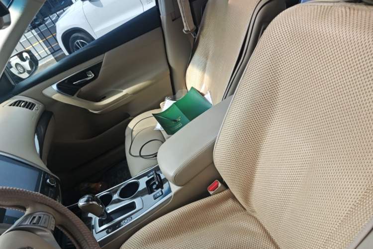 Used Nissan Teana 2015 Duke 2.5L XV Champions League Glory Edition Left Front Seat