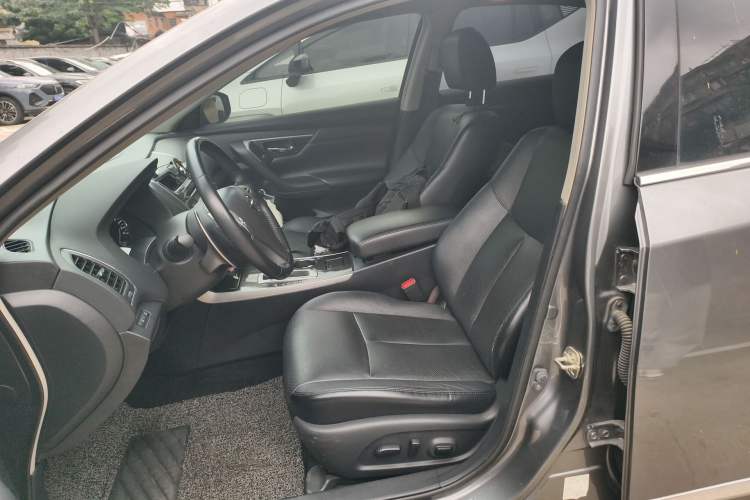 Used Nissan Teana 2015 2.5L XL Upper Champions League Tech Edition Left Front Seat