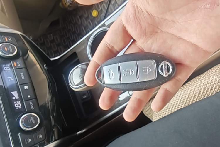 Used Nissan Teana 2015 Duke 2.5L XV Champions League Glory Edition Vehicle Key