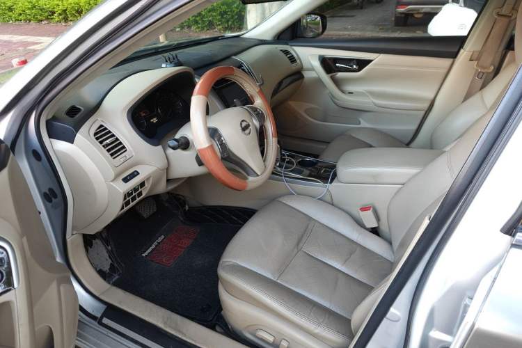 Used Nissan Teana 2015 2.5L XL-NAVI Tech Champions League Smart Enjoyment Edition Driver Seat