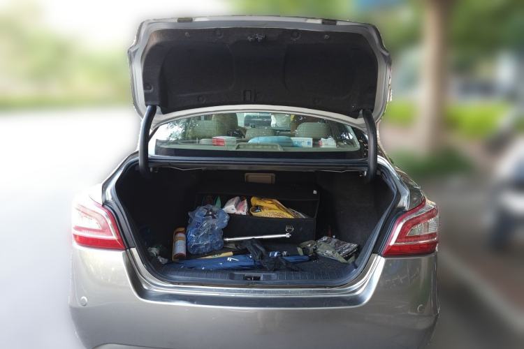 Used Nissan Teana 2015 2.5L XL-NAVI Tech Champions League Smart Enjoyment Edition Trunk