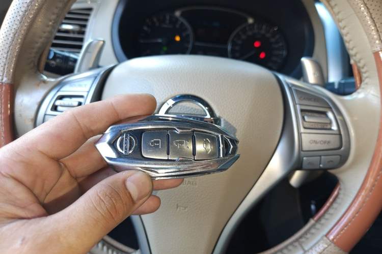 Used Nissan Teana 2015 2.5L XL-NAVI Tech Champions League Smart Enjoyment Edition Vehicle Key