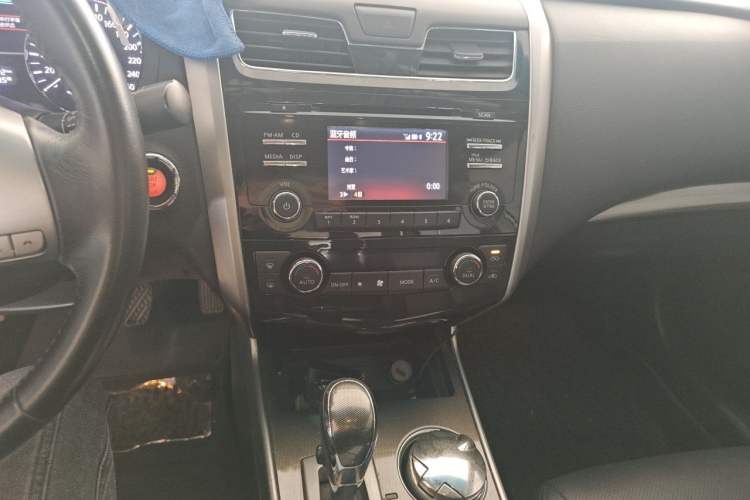 Used Nissan Teana 2015 2.0L XL-Sporty UEFA Champions League Edition Audio And AC Panel
