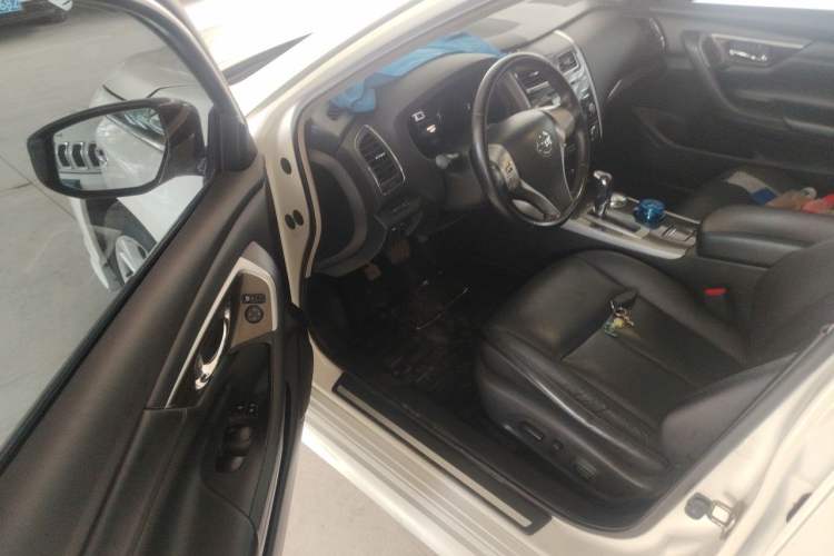 Used Nissan Teana 2015 2.0L XL-Sporty UEFA Champions League Edition Driver Seat
