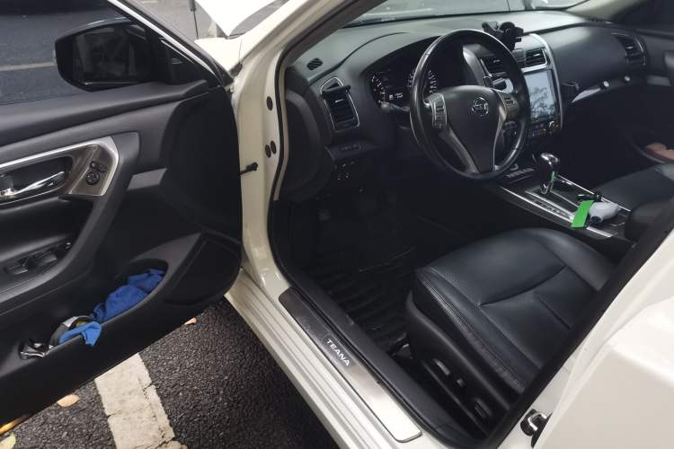 Used Nissan Teana 2015 2.5L XL Upper Champions League Tech Edition Driver Seat