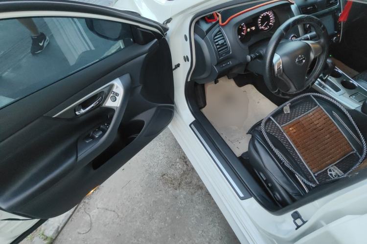Used Nissan Teana 2015 2.0L XL-Sporty UEFA Champions League Edition Driver Seat