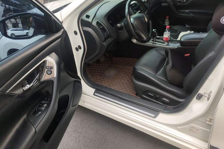 Used Nissan Teana 2015 2.0L XL Upper Champions League Tech Edition Driver Seat