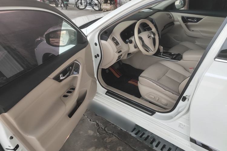 Used Nissan Teana 2015 Duke 2.5L XV Champions League Glory Edition Driver Seat