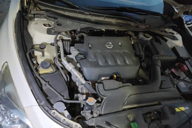 Used Nissan Teana 2015 2.0L XL-Sporty UEFA Champions League Edition Engine Bay Right
