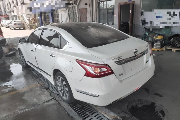Used Nissan Teana 2015 Duke 2.5L XV Champions League Glory Edition Exterior 2
