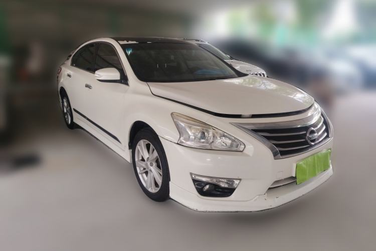 Used Nissan Teana 2015 2.0L XL-Sporty UEFA Champions League Edition Front Right 45 Deg