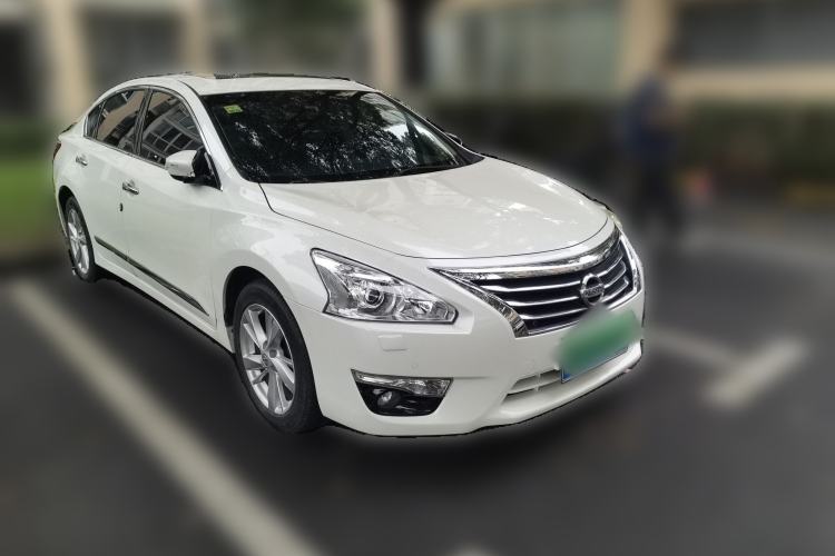 Used Nissan Teana 2015 2.5L XL Upper Champions League Tech Edition Front Right 45 Deg
