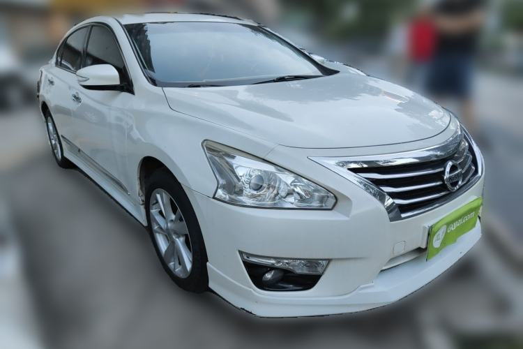 Used Nissan Teana 2015 2.0L XL-Sporty UEFA Champions League Edition Front Right 45 Deg