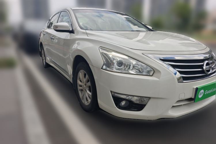 Used Nissan Teana 2015 2.0L XL Upper Champions League Tech Edition Front Right 45 Deg