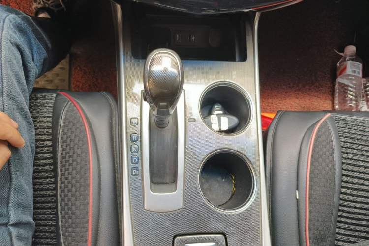 Used Nissan Teana 2015 2.0L XL-Sporty UEFA Champions League Edition Gear Lever