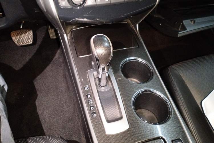 Used Nissan Teana 2015 2.0L XL Upper Champions League Tech Edition Gear Lever