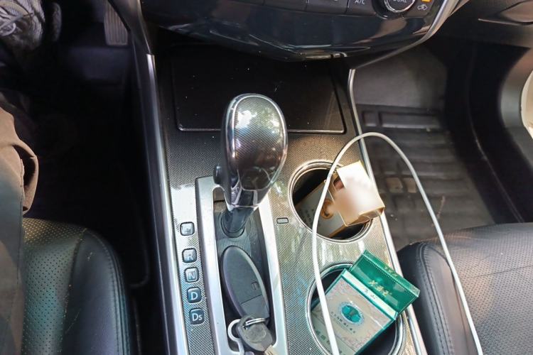 Used Nissan Teana 2015 2.0L XL-Sporty UEFA Champions League Edition Gear Lever