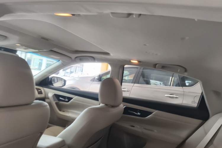 Used Nissan Teana 2015 2.0L XL Upper Champions League Tech Edition Headliner