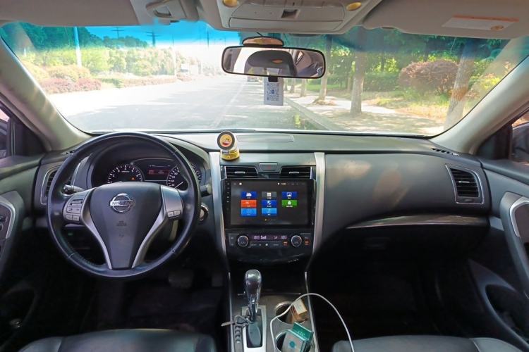 Used Nissan Teana 2015 2.0L XL-Sporty UEFA Champions League Edition Interior 2