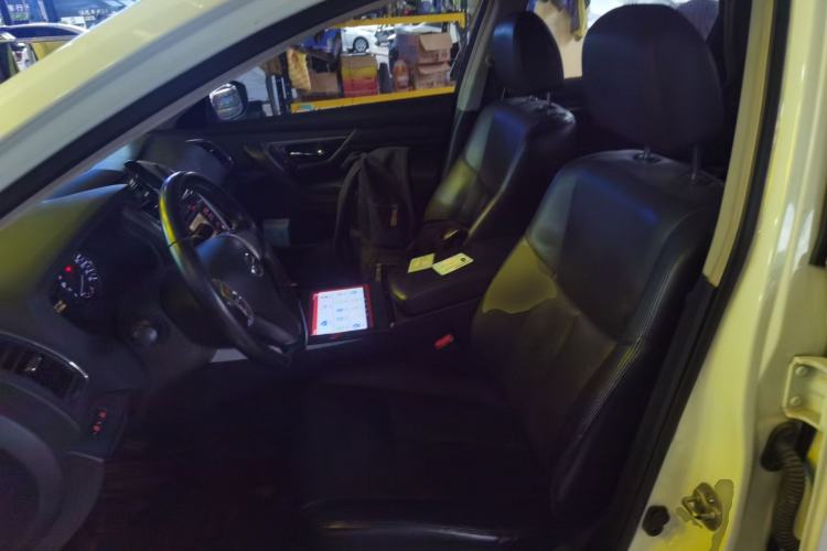 Used Nissan Teana 2015 2.0L XL Upper Champions League Tech Edition Left Front Seat