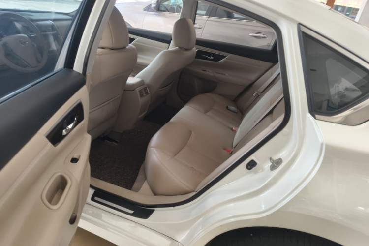 Used Nissan Teana 2015 2.0L XL Upper Champions League Tech Edition Left Rear Seat
