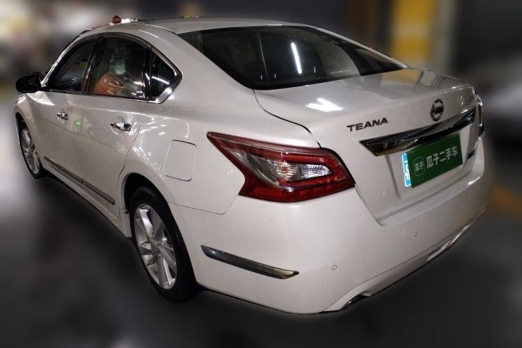 Used Nissan Teana 2015 2.0L XL Upper Champions League Tech Edition Rear Left 45 Deg