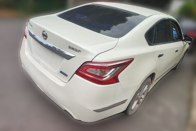 Used Nissan Teana 2015 2.0L XL Upper Champions League Tech Edition Rear Right 45 Deg