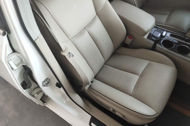 Used Nissan Teana 2015 Duke 2.5L XV Champions League Glory Edition Right Front Seat