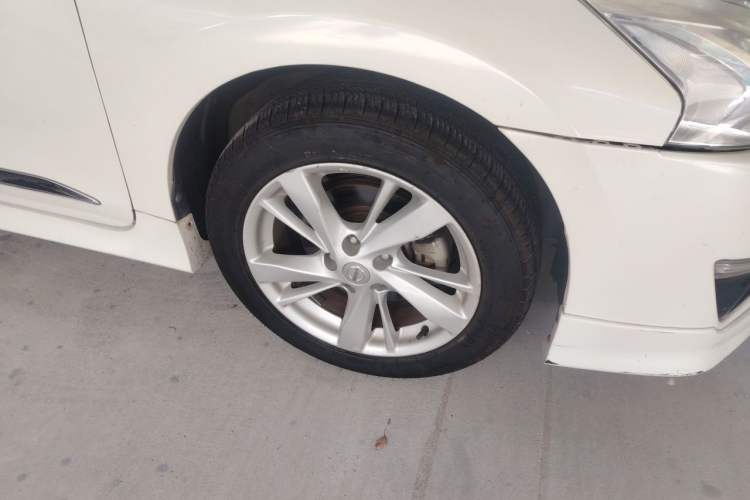 Used Nissan Teana 2015 2.0L XL-Sporty UEFA Champions League Edition Right Front Wheel Hub