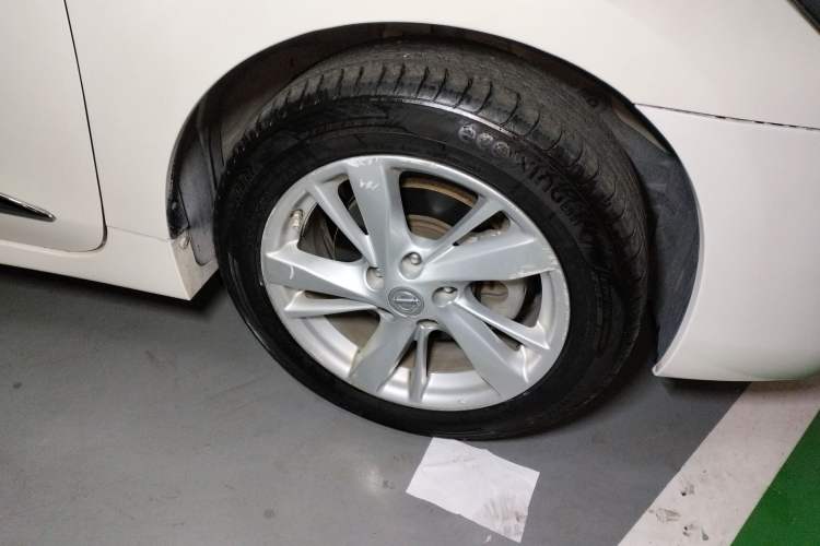 Used Nissan Teana 2015 2.0L XL Upper Champions League Tech Edition Right Front Wheel Hub