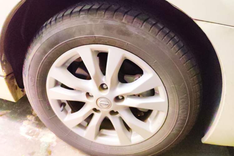 Used Nissan Teana 2015 2.0L XL-Sporty UEFA Champions League Edition Right Front Wheel Hub