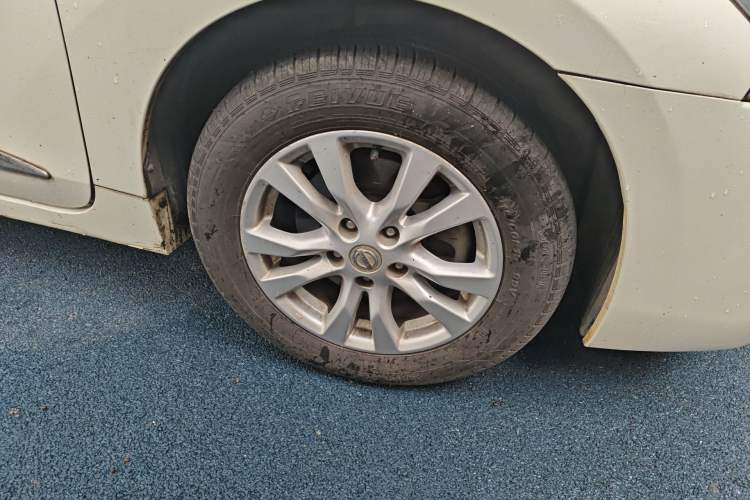Used Nissan Teana 2015 2.0L XL Upper Champions League Tech Edition Right Front Wheel Hub
