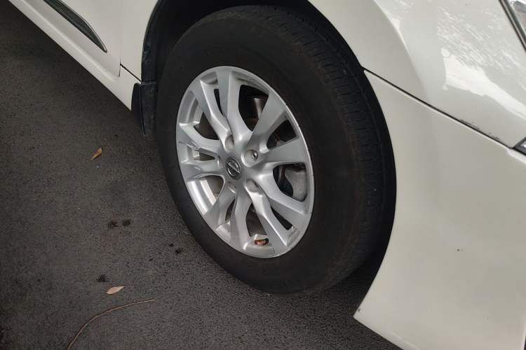 Used Nissan Teana 2015 2.0L XL Upper Champions League Tech Edition Right Front Wheel Hub