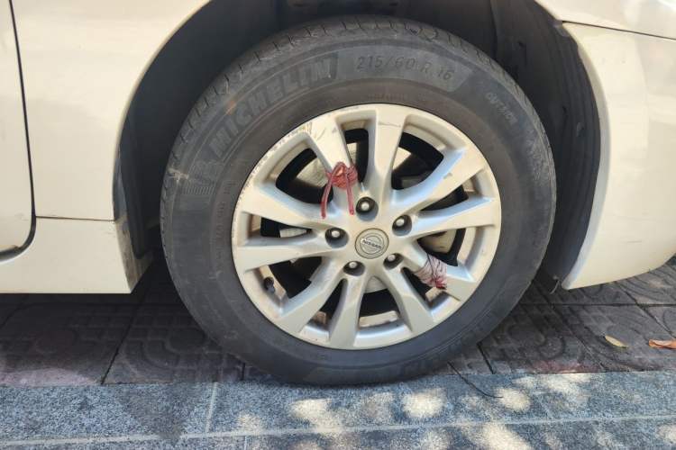 Used Nissan Teana 2015 2.0L XL Upper Champions League Tech Edition Right Front Wheel Hub
