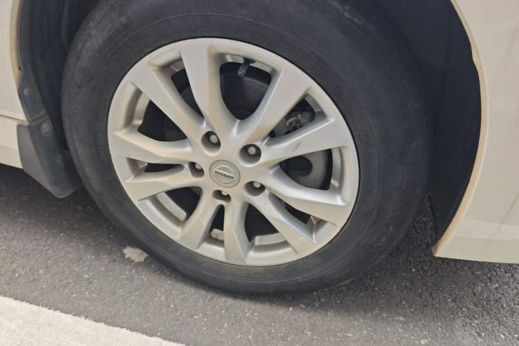 Used Nissan Teana 2015 2.0L XL Upper Champions League Tech Edition Right Front Wheel Hub