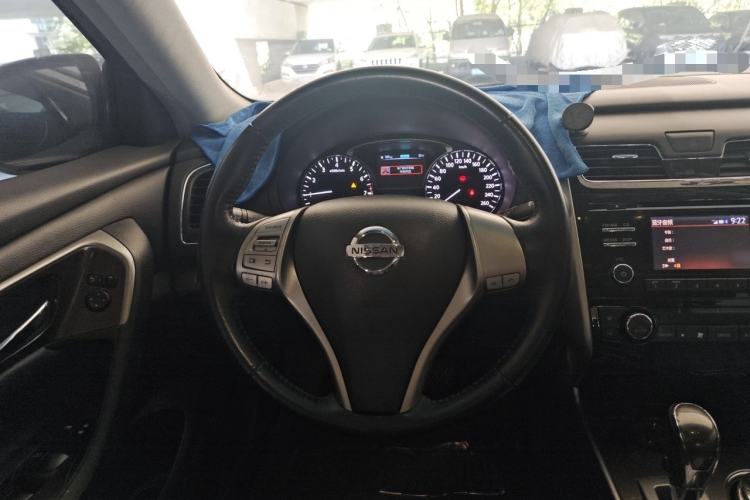 Used Nissan Teana 2015 2.0L XL-Sporty UEFA Champions League Edition Steering Wheel
