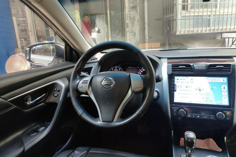 Used Nissan Teana 2015 2.0L XL-Sporty UEFA Champions League Edition Steering Wheel