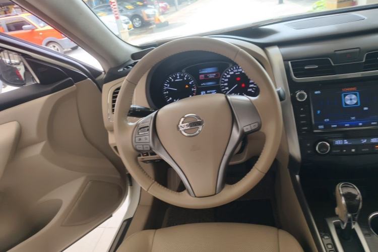 Used Nissan Teana 2015 2.0L XL Upper Champions League Tech Edition Steering Wheel