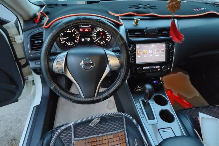 Used Nissan Teana 2015 2.0L XL-Sporty UEFA Champions League Edition Steering Wheel
