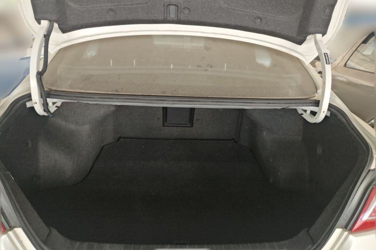 Used Nissan Teana 2015 2.0L XL-Sporty UEFA Champions League Edition Trunk
