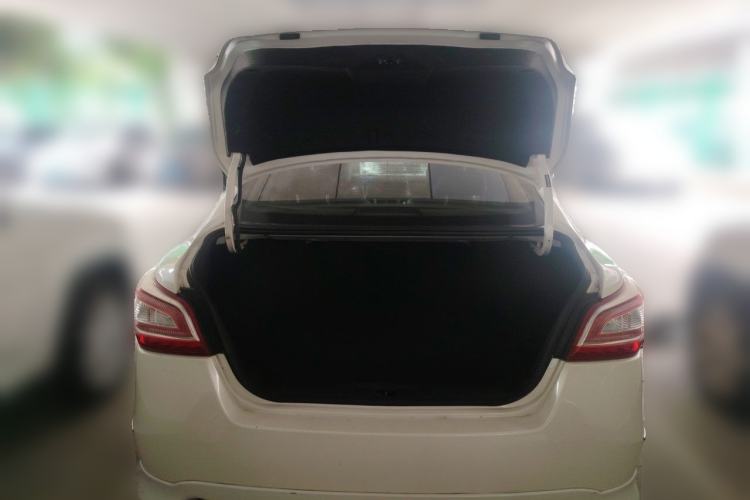 Used Nissan Teana 2015 2.0L XL-Sporty UEFA Champions League Edition Trunk