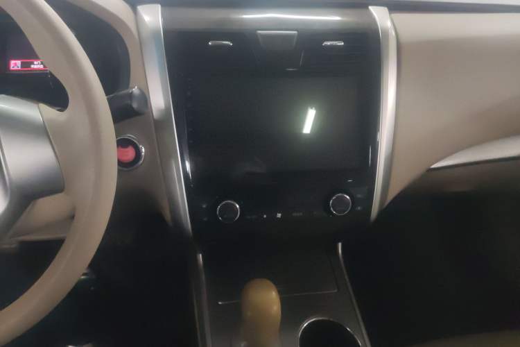 Used Nissan Teana 2016 2.0L XE Fashion Edition Audio And AC Panel