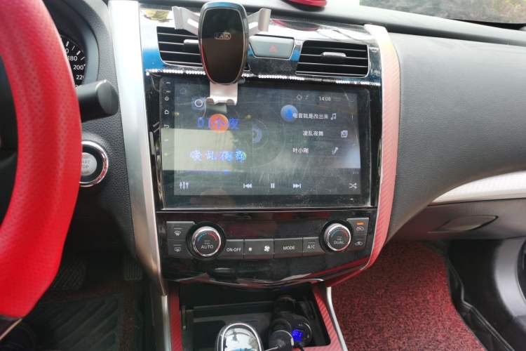 Used Nissan Teana 2016 Revised Version 2.0L XL Comfort Edition Audio And AC Panel
