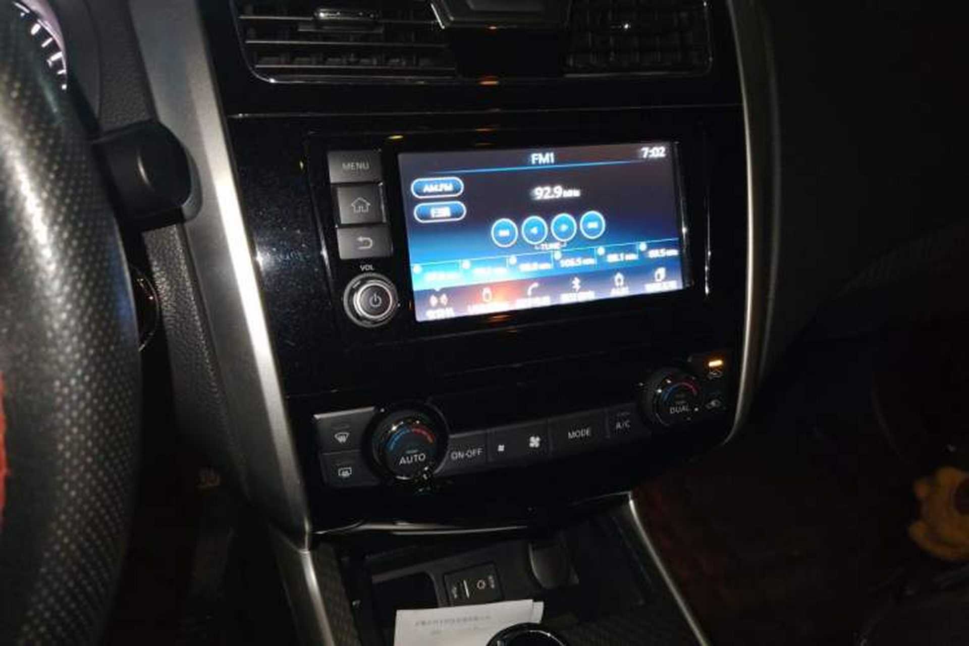 Used Nissan Teana 2016 2.0L XL Comfort Edition Audio And AC Panel