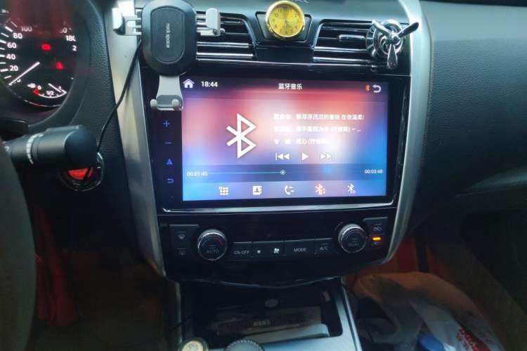 Used Nissan Teana 2016 Revised Version 2.0L XL Comfort Edition Audio And AC Panel
