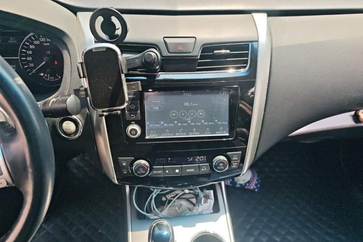 Used Nissan Teana 2016 2.0L XL Comfort Edition Audio And AC Panel