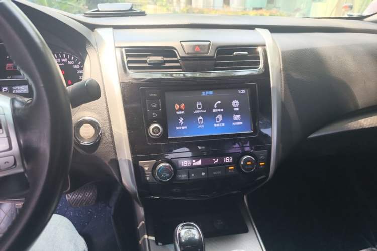 Used Nissan Teana 2016 2.0L XL-Upper Smart Edition Audio And AC Panel